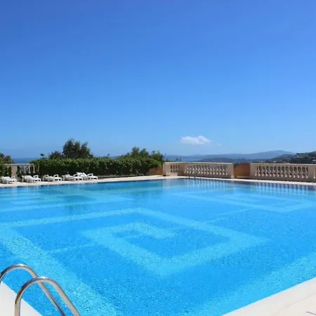 Apartment Avec Terrasse Vue Mer, Securite, 2 Etoiles - Fr-1-226-389 *